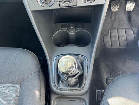 2026-Volkswagen-Polo-Vivo-14-Life_19