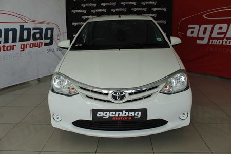 2018-Toyota-Etios-15-Xi-5-dr_1