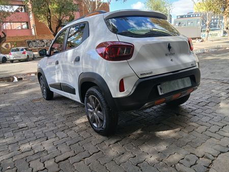 2022-Renault-Kwid-10-Climber-Auto_8