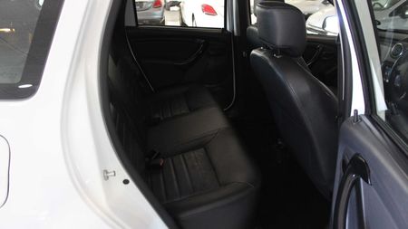 2016-Renault-Duster-16-Dynamique_10