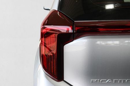 2026-Kia-Picanto-10-LS_11