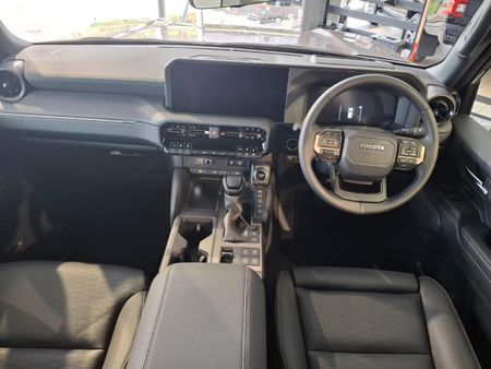 2026-Toyota-Land-Cruiser-Prado-VX-R-28GD-Auto_10