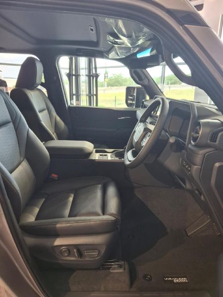 2026-Toyota-Land-Cruiser-Prado-VX-R-28GD-Auto_13