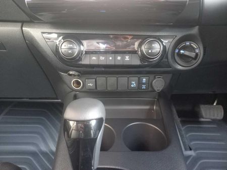 2026-Toyota-Hilux-28-GD-6-RB-Legend-55-4x4-Auto-Double-Cab_9