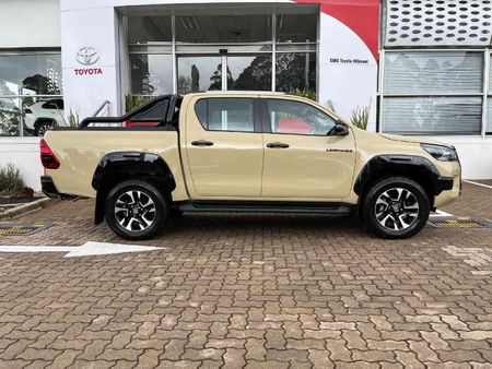 2026-Toyota-Hilux-28-GD-6-RB-Legend-55-4x4-Auto-Double-Cab_2