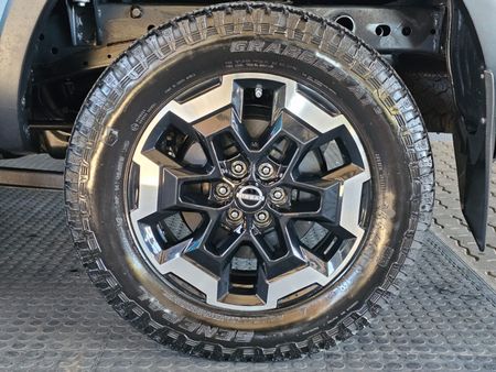 2025-Nissan-Navara-25-DDTi-LE-Plus-4X4-Auto-Double-Cab_7