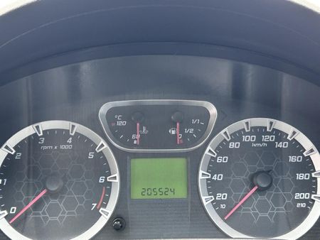 2008-Ford-Ikon-16-Trend_9