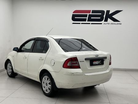 2008-Ford-Ikon-16-Trend_3
