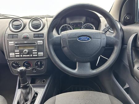 2008-Ford-Ikon-16-Trend_8