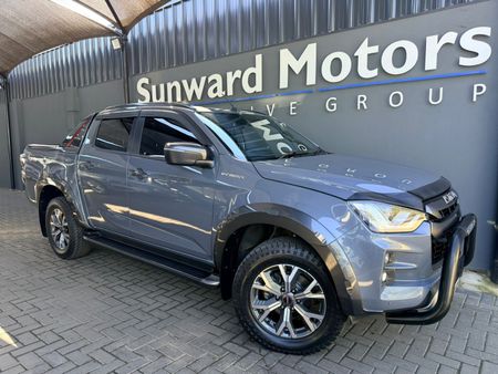 2025-Isuzu-D-Max-30-DDI-V-Cross-HR-4x4-Auto-Double-Cab_0