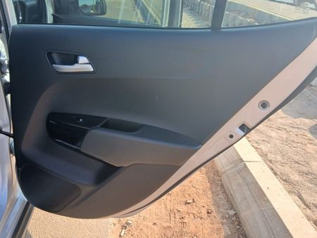 2023-Kia-Picanto-12-X-Line_10
