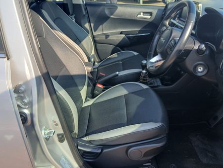 2023-Kia-Picanto-12-X-Line_17