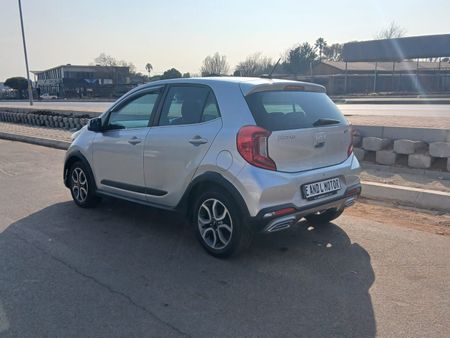2023-Kia-Picanto-12-X-Line_6