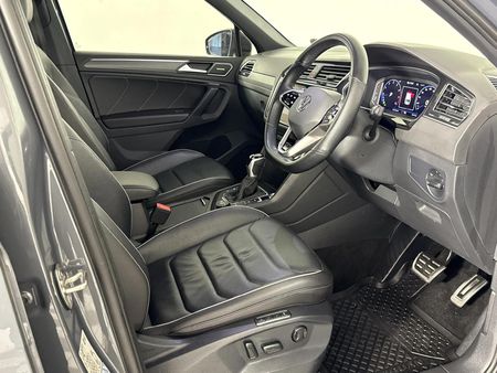 2022-Volkswagen-Tiguan-20-TSI-R-Line-4Motion-DSG-Auto-162kW_9