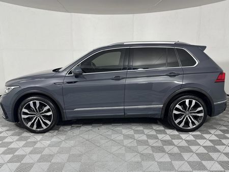 2022-Volkswagen-Tiguan-20-TSI-R-Line-4Motion-DSG-Auto-162kW_18