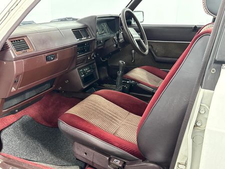 1984-Toyota-Cressida-GLX_8