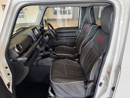 2024-Suzuki-Jimny-15-GLX-Auto_11