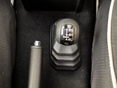2024-Suzuki-Jimny-15-GLX-Auto_17