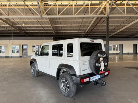 2024-Suzuki-Jimny-15-GLX-Auto_4