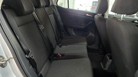 2025-Volkswagen-T-Cross-10-TSI-Auto_6