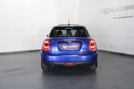 2019-MINI-Hatch-Cooper-Auto_4