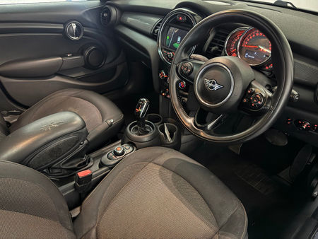2019-MINI-Hatch-Cooper-Auto_6