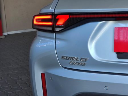 2025-Toyota-Starlet-Cross-15XS_13
