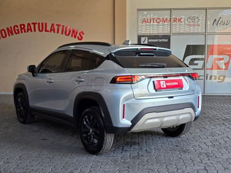 2025-Toyota-Starlet-Cross-15XS_3