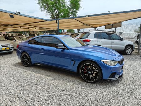 2014-BMW-4-Series-435i-Coupe-M-Sport_2