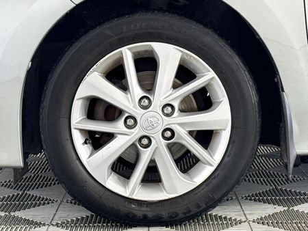 2014-Toyota-Corolla-16-Prestige_4