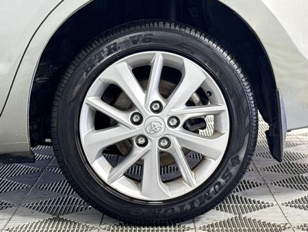 2014-Toyota-Corolla-16-Prestige_6