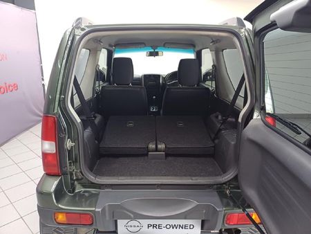 2015-Suzuki-Jimny-13-Auto_10