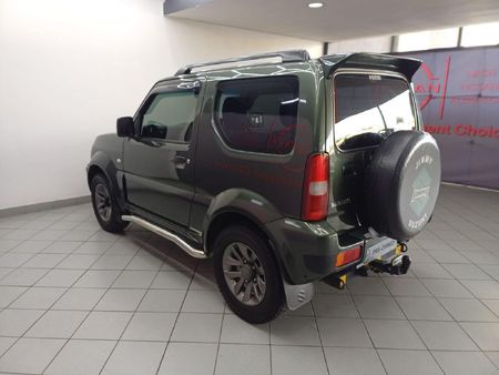 2015-Suzuki-Jimny-13-Auto_13
