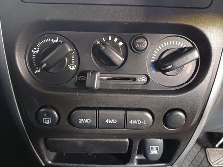 2015-Suzuki-Jimny-13-Auto_19