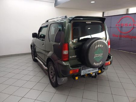 2015-Suzuki-Jimny-13-Auto_7