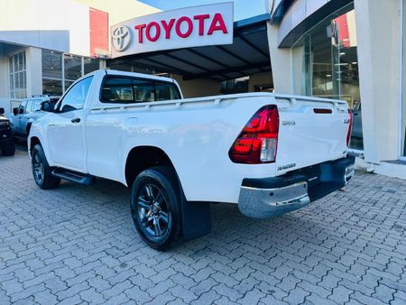 2026-Toyota-Hilux-24-GD-6-Raider-4x4-Single-Cab_5