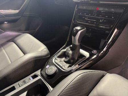 2026-Volkswagen-T-Roc-20-TSI-4M-R-Line-Auto_12