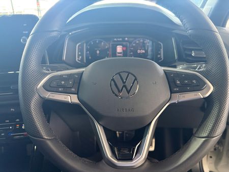 2026-Volkswagen-T-Roc-20-TSI-4M-R-Line-Auto_14