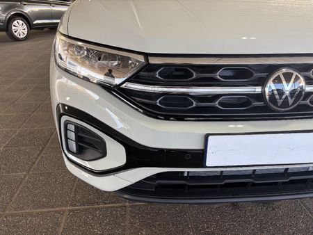 2026-Volkswagen-T-Roc-20-TSI-4M-R-Line-Auto_5