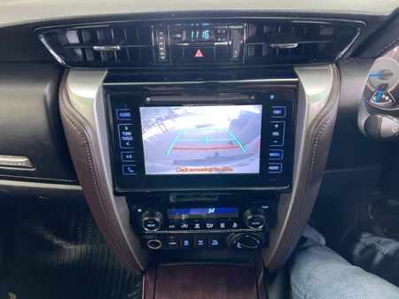 2017-Toyota-Fortuner-28-GD-6-4x4-Auto_9