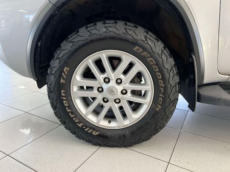2017-Toyota-Fortuner-28-GD-6-4x4-Auto_13