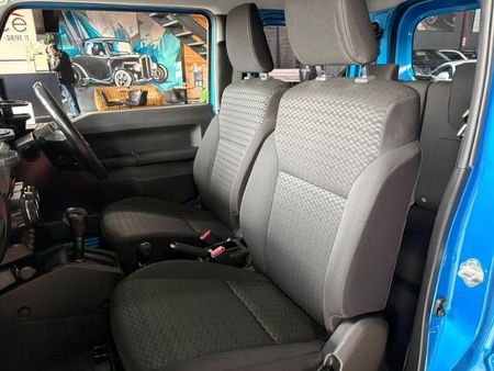 2020-Suzuki-Jimny-15-GLX-Auto_9