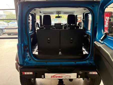 2020-Suzuki-Jimny-15-GLX-Auto_11