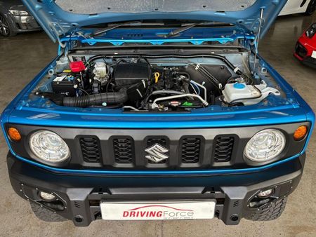 2020-Suzuki-Jimny-15-GLX-Auto_12