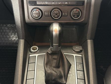 2017-Volkswagen-Amarok-30-TDI-Highline-4Motion-Auto-Double-Cab_10