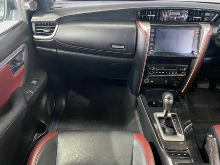 2024-Toyota-Fortuner-28-GD-6-4x4-Auto_14