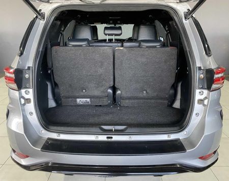 2024-Toyota-Fortuner-28-GD-6-4x4-Auto_18