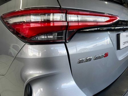 2024-Toyota-Fortuner-28-GD-6-4x4-Auto_19
