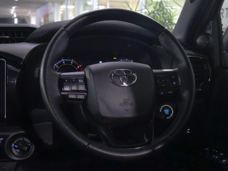 2024-Toyota-Hilux-28-GD-6-Raised-Body-Legend-RS-4x4-Auto-Double-Cab_17
