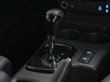 2024-Toyota-Hilux-28-GD-6-Raised-Body-Legend-RS-4x4-Auto-Double-Cab_21
